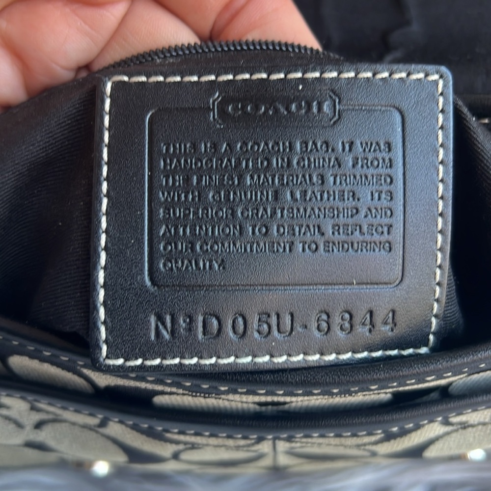 coach vintage signature C crossbody bag GUC - Picture 5 of 13